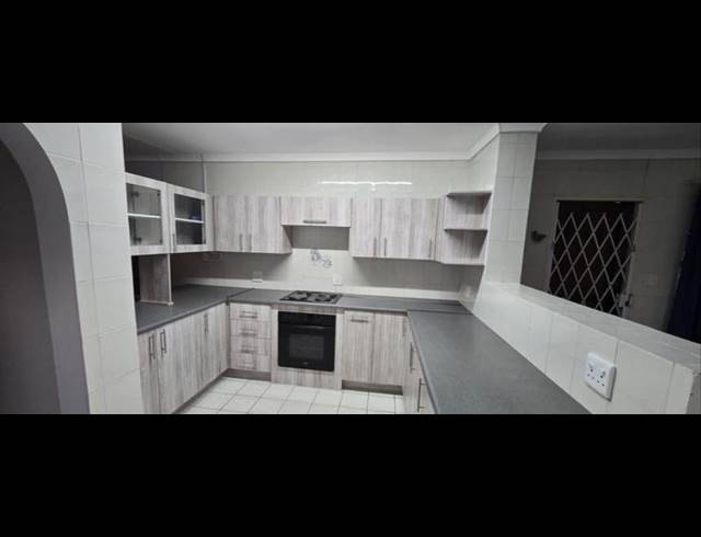 3 BEDROOM PROPERTY TO RENT IN PETERSFIELD